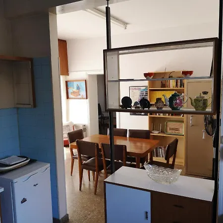 Semesterbostad Entire With Patio And Retro Flair *
