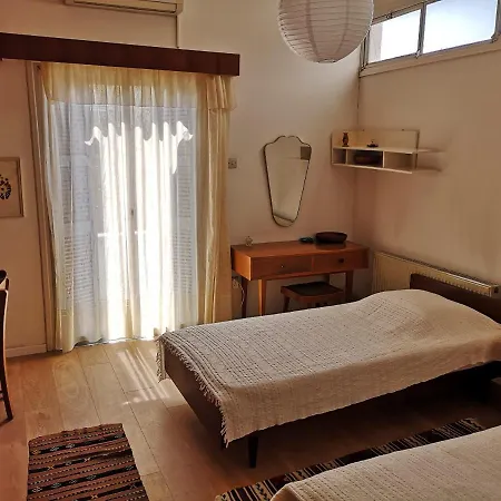 Entire With Patio And Retro Flair * リマソール