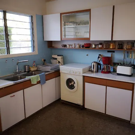 Entire With Patio And Retro Flair Σπίτι διακοπών Λεμεσός
